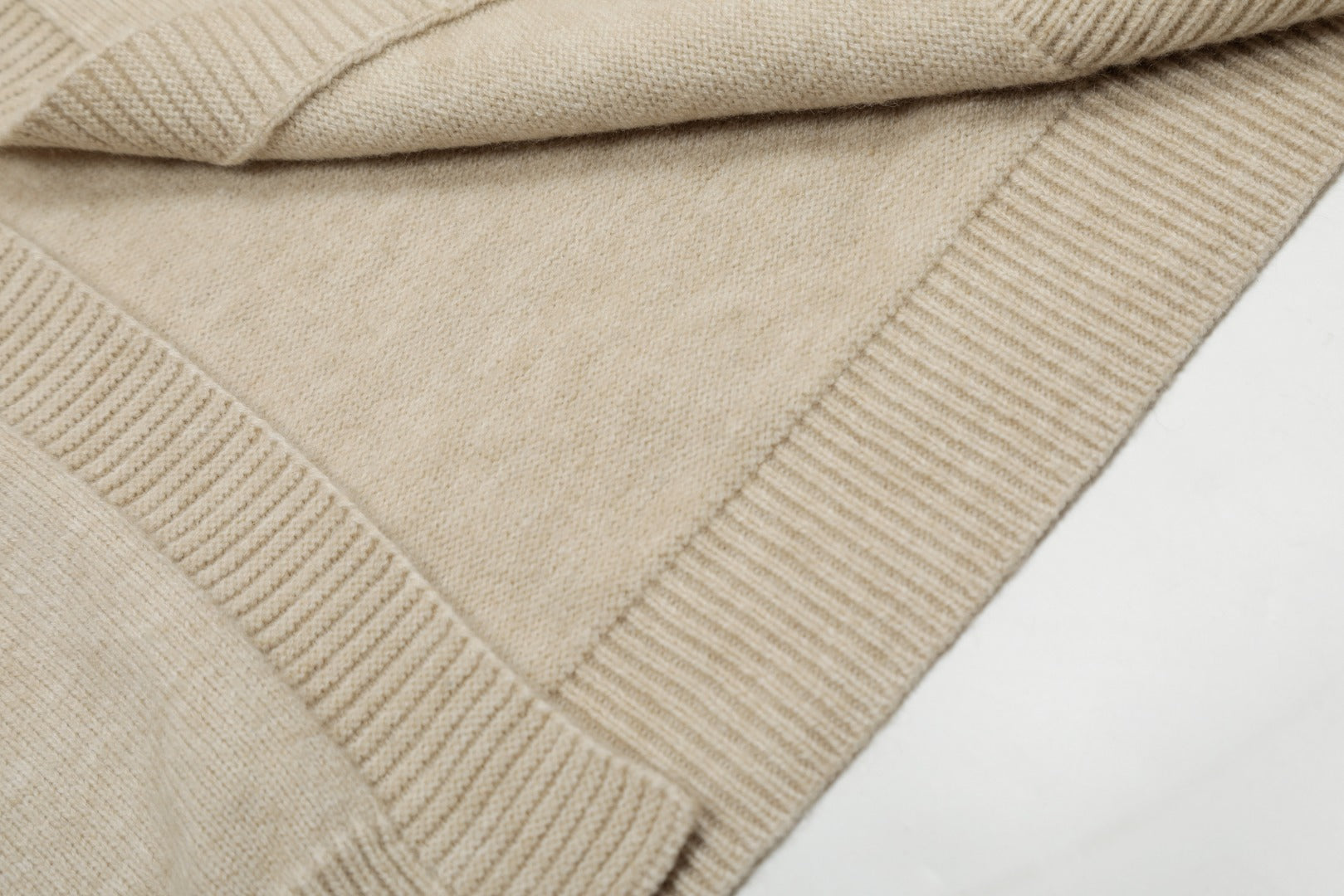 R.Lauren Cozy Oversized V-Neck Cardigan
